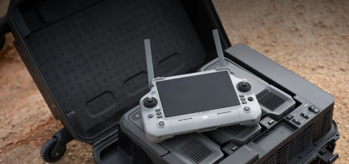 DJI Matrice 400 drone pack 1